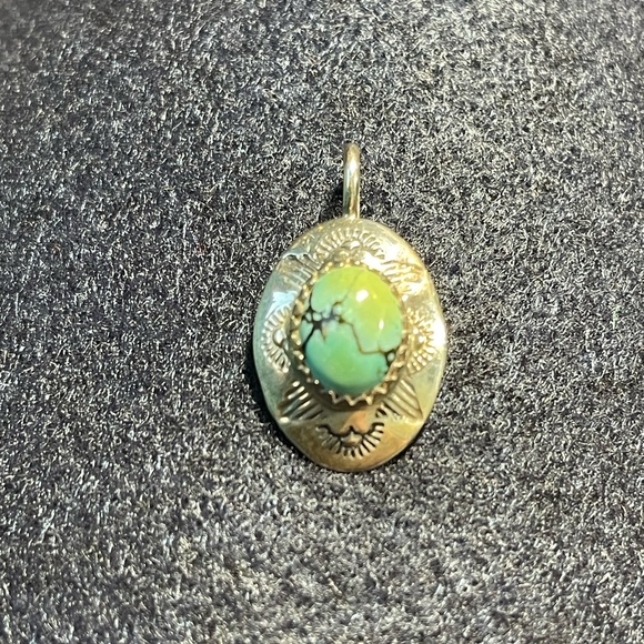 Vintage 1” Turquoise and Sterling Pendant. Hallmarked  FREE Shipping - Picture 6 of 6